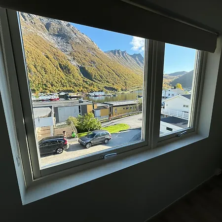 Traelvik Huset B Tofta