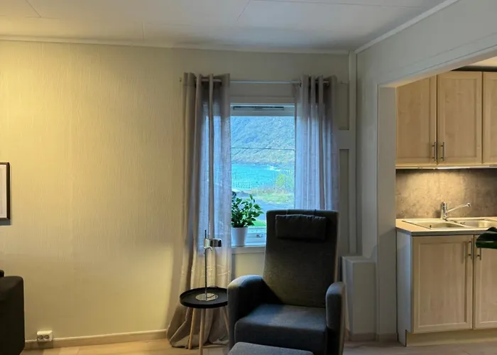 Traelvik Huset B Apartamento Tofta
