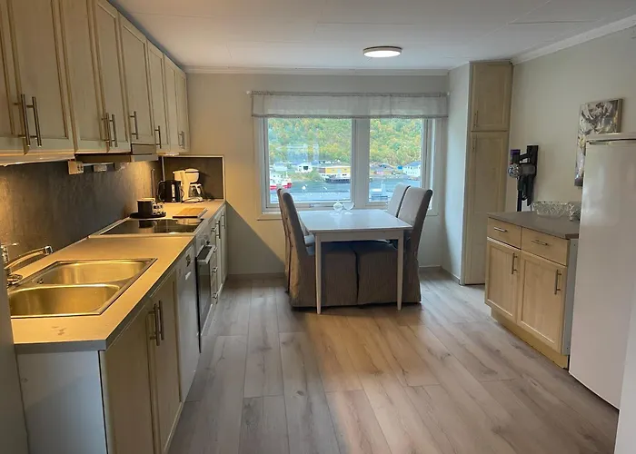 Traelvik Huset B Apartamento *